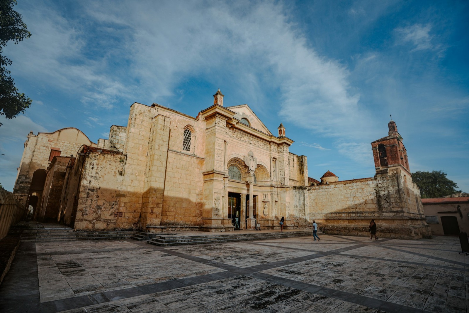 Catedral Primada de América so zvonicou v Santo Domingu