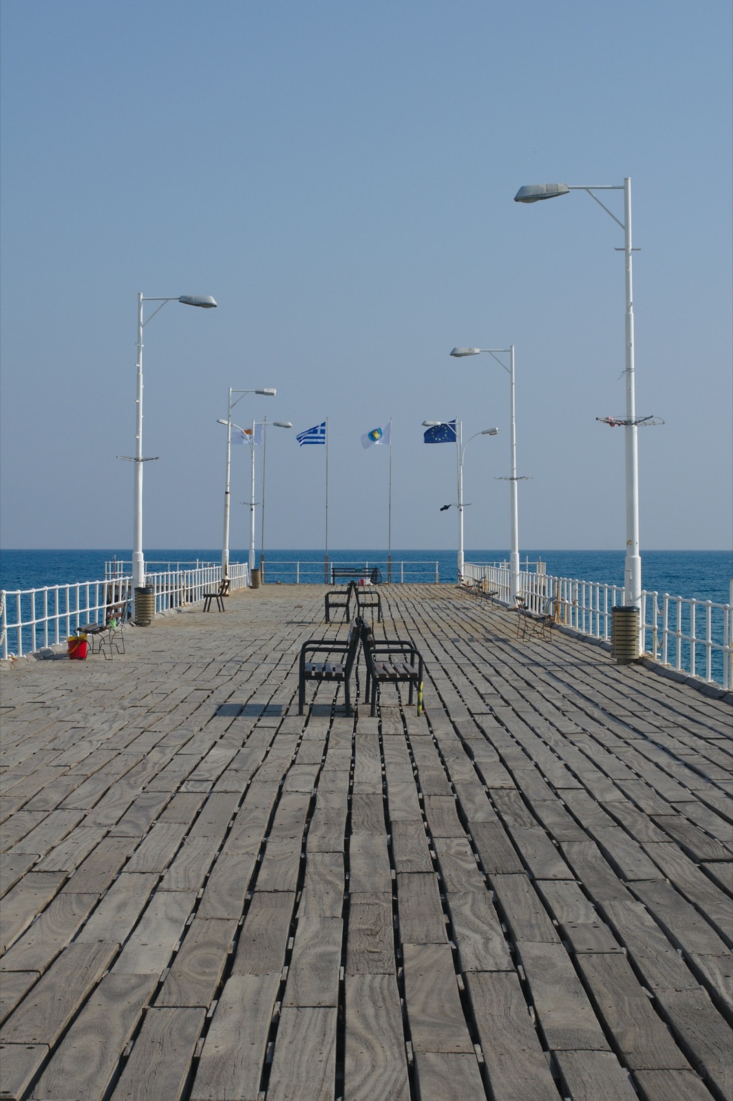 Mólo na promenáde v Limassole