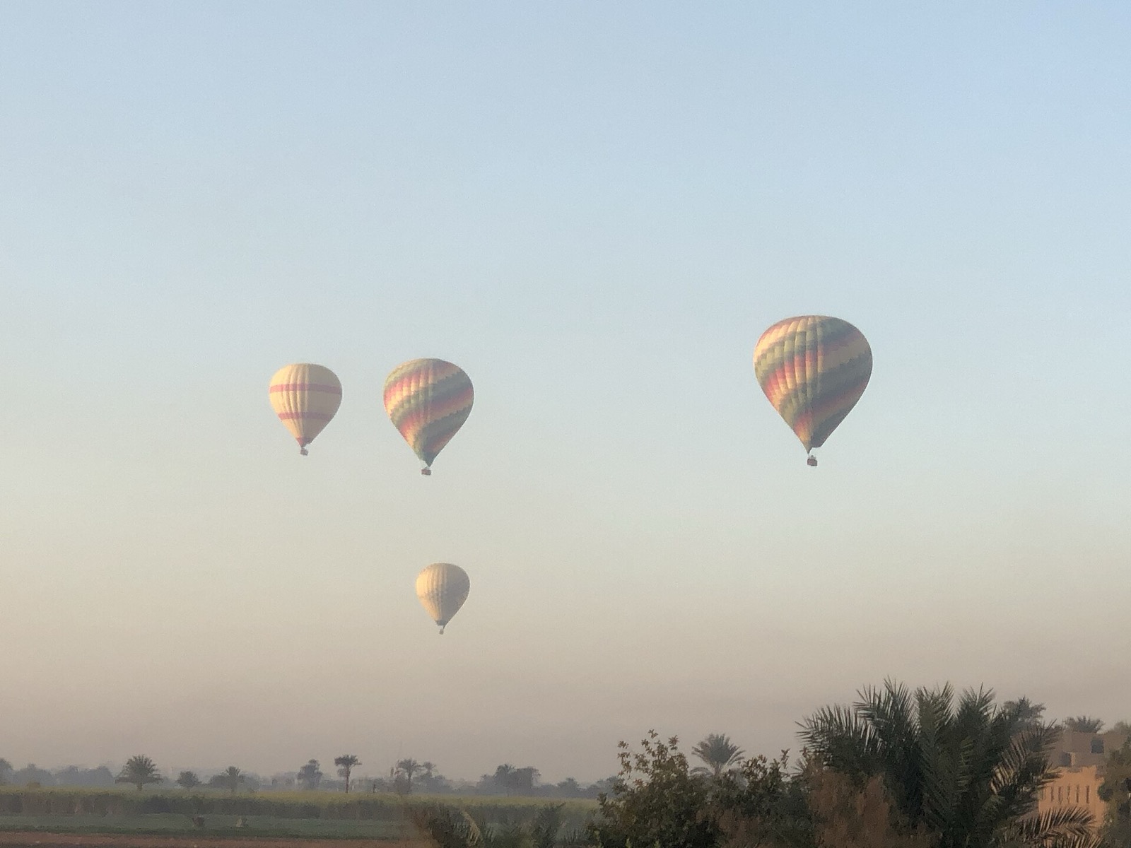 Luxor: najväčšie múzeum pod holým nebom, kráľovské hrobky a balóny nad Údolím kráľov