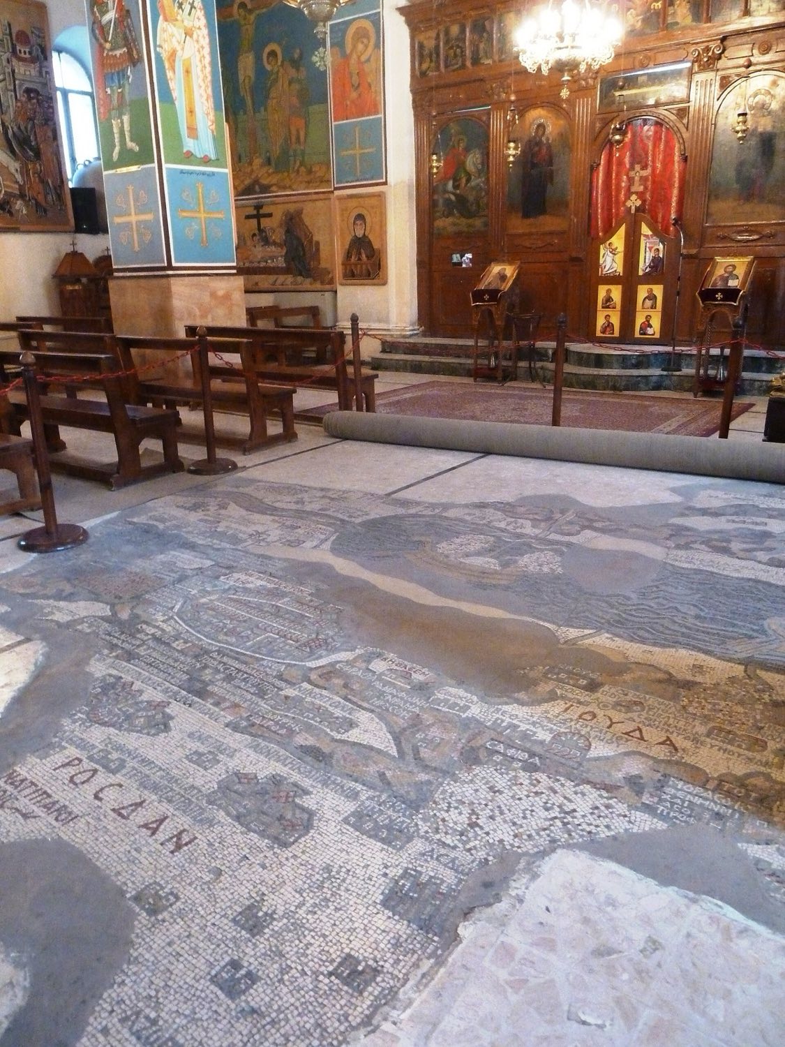 Detail mozaikovej mapy v kostole sv. Juraja