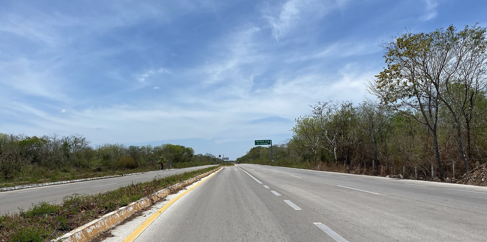Okruh po Yucatáne: autom, autobusom alebo vlakom od Karibiku k mayským mestám