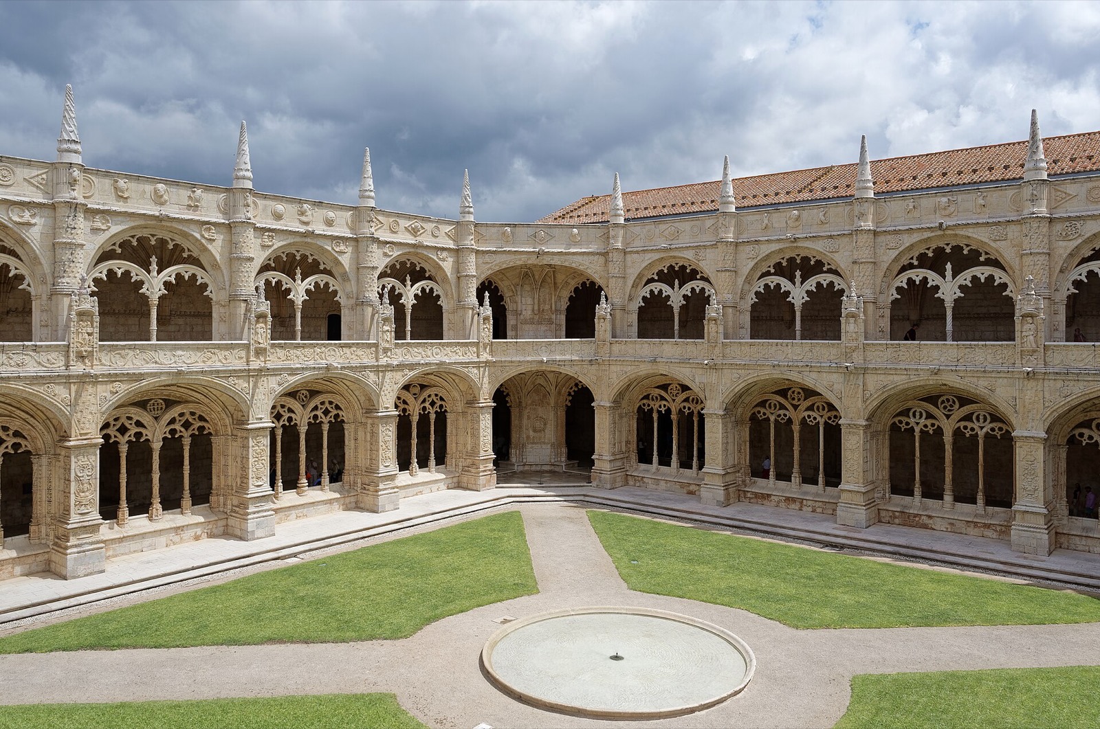 Krížová chodba kláštora Jerónimos v Lisabone