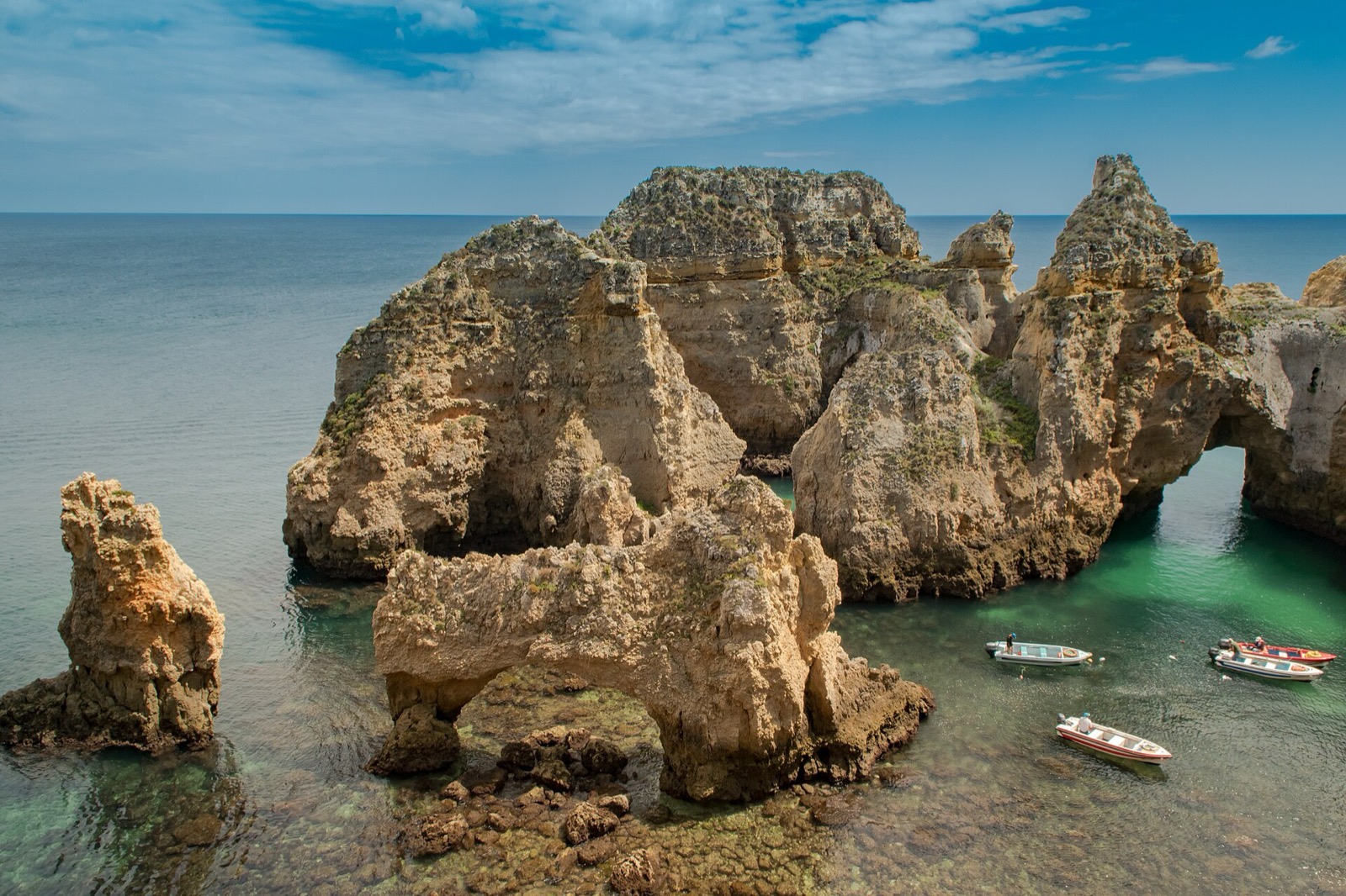 Skalné útvary Ponta da Piedade pri Lagose v Algarve