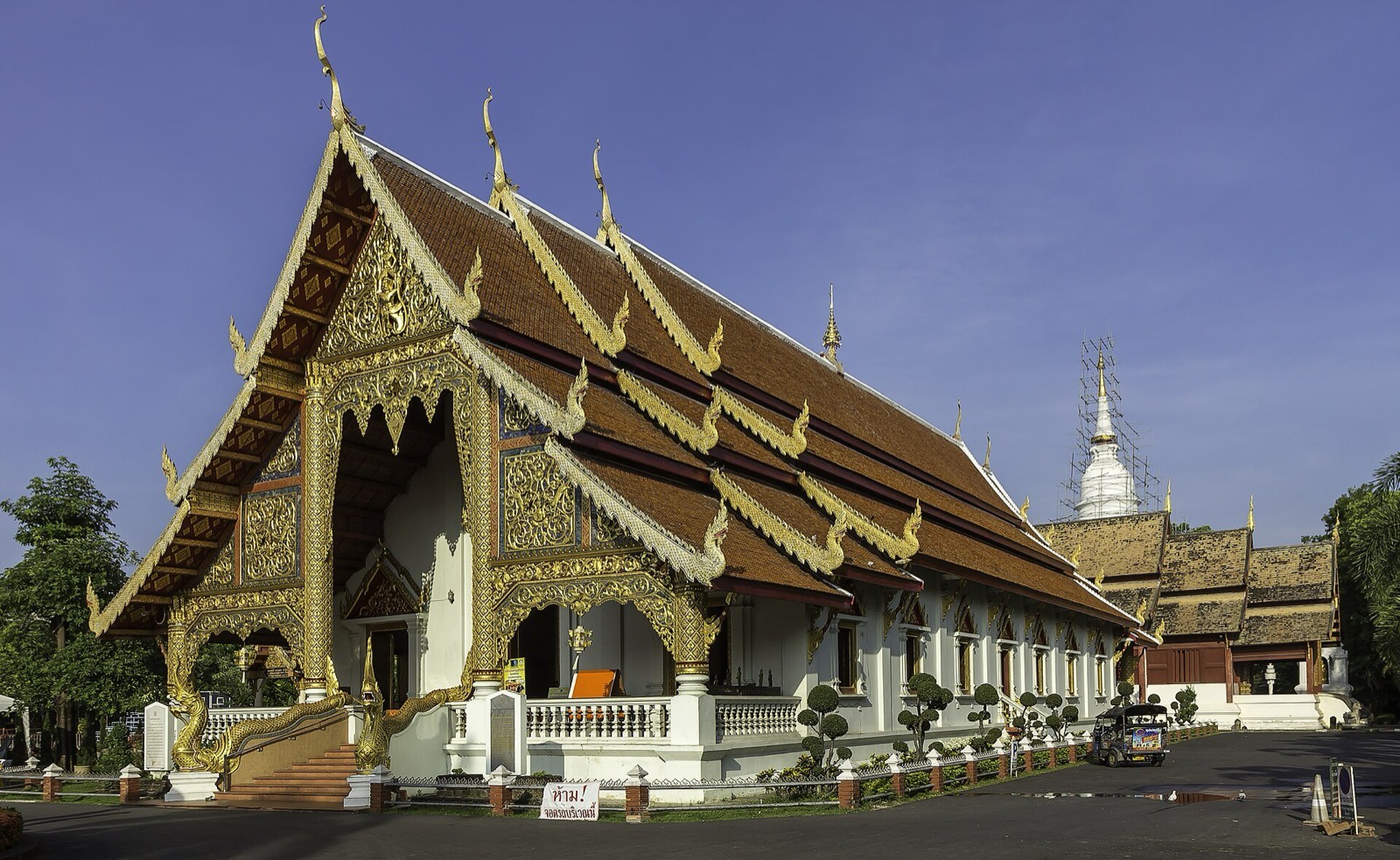 Chrám Wat Phra Singh v starom meste Chiang Mai