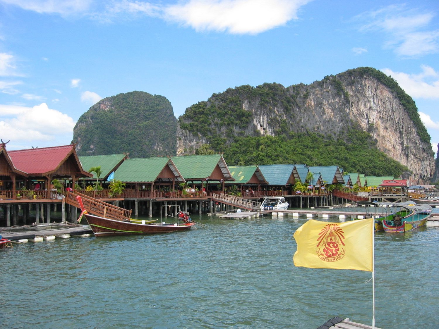 Moslimská rybárska dedina na koloch Ko Panyi v zálive Phang Nga