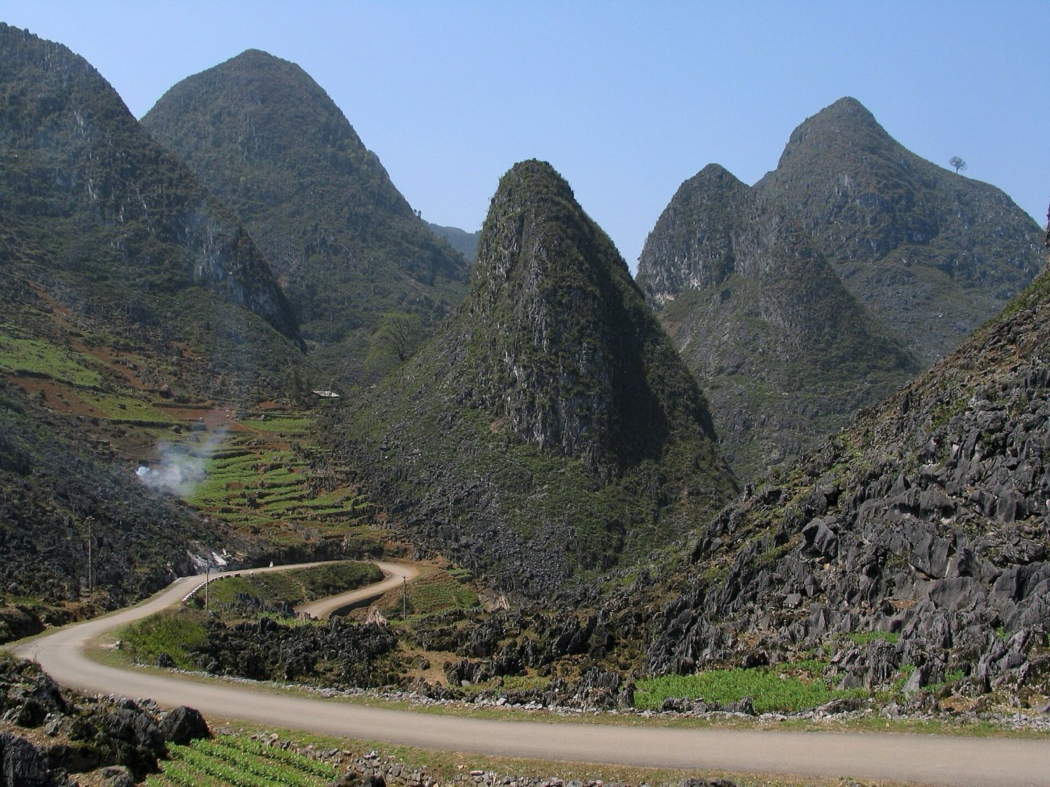 Ha Giang: kamenné plató na konci Vietnamu, Cesta šťastia vytesaná rukami a trh, kde sa raz do roka stretávajú bývalí milenci