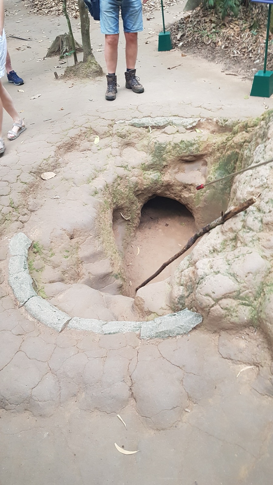 Úzky tunel v Cu Chi
